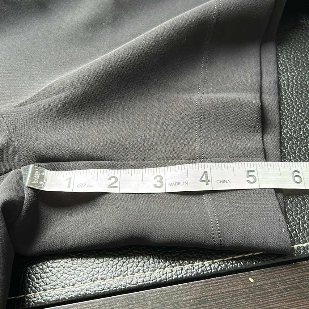 Lululemon Noir Short 5.5 inch Black High Waist Tie Flowy Travel Wrinkle Free 6